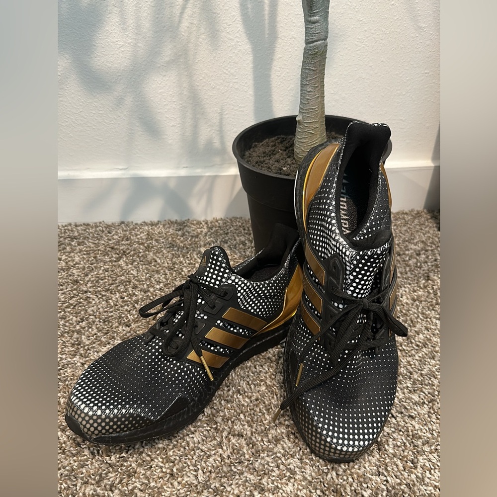 Adidas Ultraboost DNA x Patrick MaHomes Black/Gold Sneakers